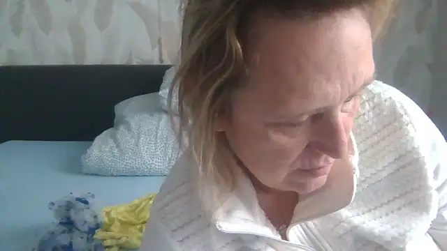 legalyblond online show from November 17, 9:35 am