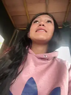 emily rosse04 online show from March 16, 11:47 am