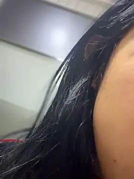 Snapshot of emily_rosse04 chatting on October 27, 1:01 pm emily rosse04 online show from October 27, 1:01 pm