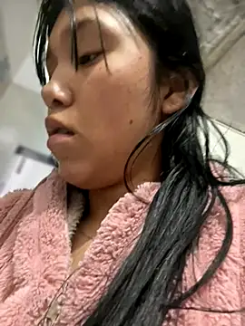 Snapshot of emily_rosse04 chatting on October 25, 11:20 am emily rosse04 online show from October 25, 11:20 am