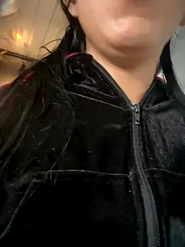 Snapshot of emily_rosse04 chatting on November 26, 1:00 pm emily rosse04 online show from November 26, 1:00 pm