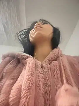 Snapshot of emily_rosse04 chatting on October 29, 11:09 am emily rosse04 online show from October 29, 11:09 am