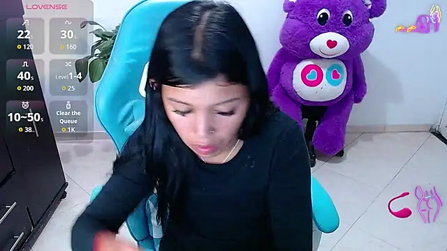 emily rosse04 online show from May 11, 12:06 pm