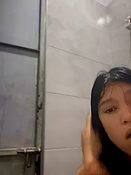 Snapshot of emily_rosse04 chatting on November 6, 11:03 am emily rosse04 online show from November 6, 11:03 am