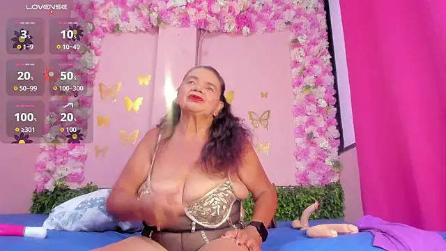 Snapshot of grandmother_milf chatting on November 13, 9:19 pm grandmother milf online show from November 13, 9:19 pm