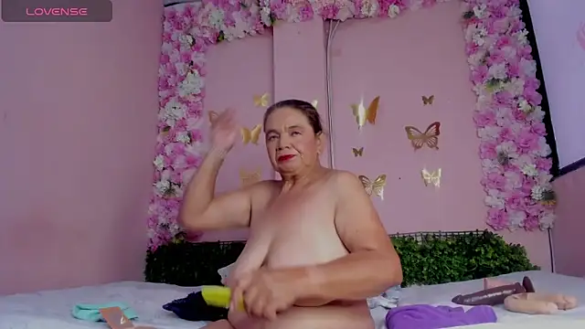 grandmother milf online show from April 20, 2:40 pm