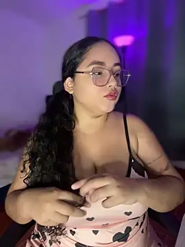 CurlyGirl 1 online show from April 17, 11:29 pm