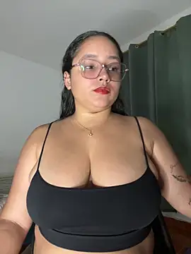 Snapshot of CurlyGirl_1 chatting on October 15, 7:11 pm CurlyGirl 1 online show from October 15, 7:11 pm