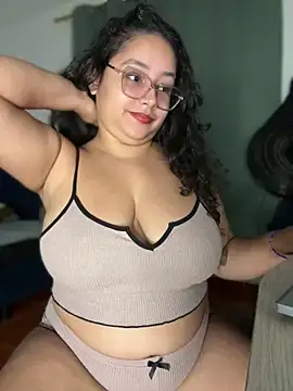 CurlyGirl 1 online show from December 20, 10:45 pm