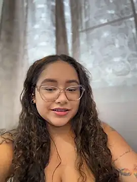 CurlyGirl 1 online show from July 11, 10:43 pm