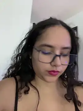 Snapshot of CurlyGirl_1 chatting on March 14, 4:30 pm CurlyGirl 1 online show from March 14, 4:30 pm