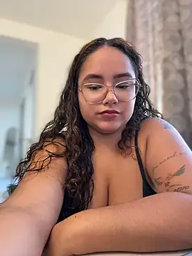 CurlyGirl 1 online show from June 27, 11:22 pm