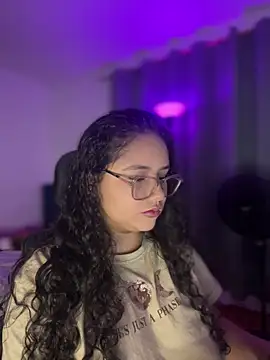 CurlyGirl 1 online show from March 17, 10:46 pm