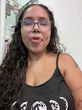 Snapshot of CurlyGirl_1 chatting on February 12, 7:56 pm CurlyGirl 1 online show from February 12, 7:56 pm