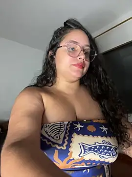 CurlyGirl 1 online show from November 4, 2:15 am