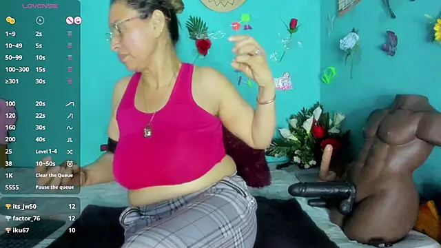 SheraHadee online show from April 11, 7:50 pm