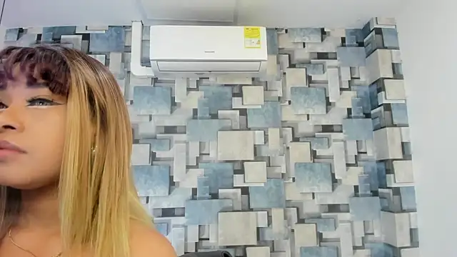 angel dthroatt online show from February 19, 12:13 pm