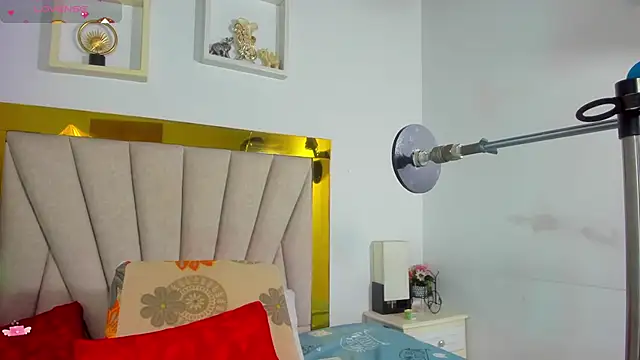 Snapshot of angel_dthroatt chatting on December 26, 12:05 pm angel dthroatt online show from December 26, 12:05 pm