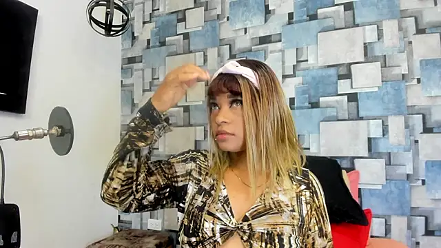 angel dthroatt online show from April 8, 12:06 pm