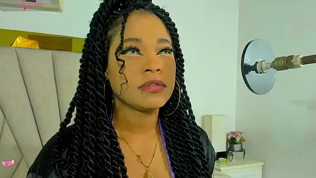 Snapshot of angel_dthroatt chatting on December 24, 12:11 pm angel dthroatt online show from December 24, 12:11 pm