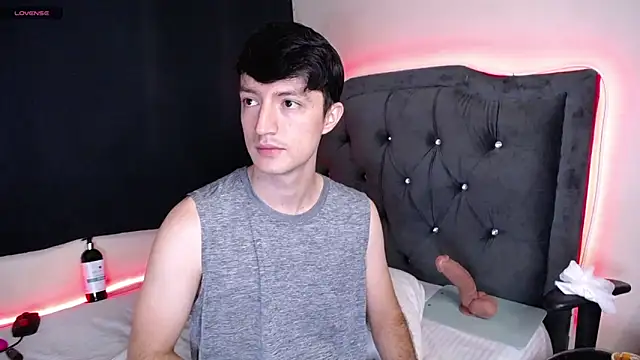 henry diiaz online show from December 4, 5:39 am