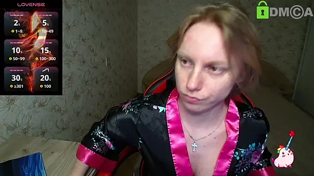 Alexis Gordon online show from April 2, 9:21 pm