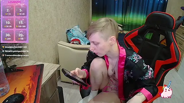 Alexis Gordon online show from January 15, 7:15 am