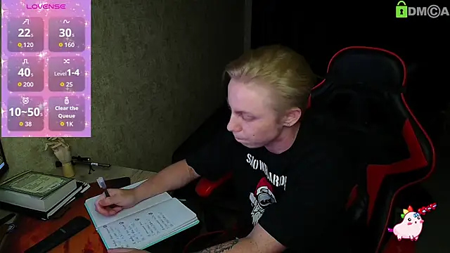 Alexis Gordon online show from September 14, 8:09 pm