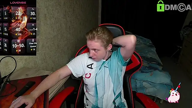 Alexis Gordon online show from October 27, 10:00 pm