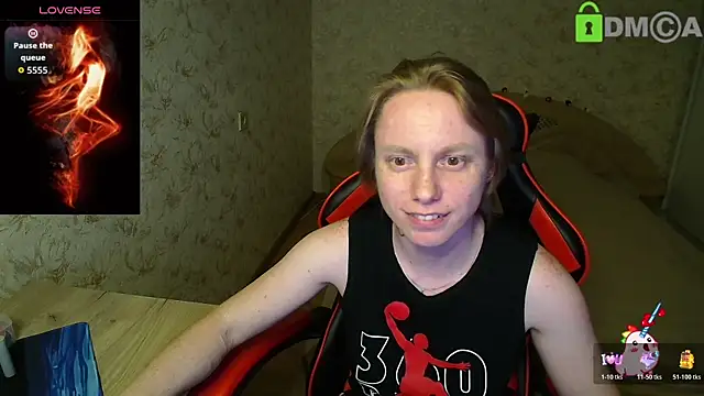 Alexis Gordon online show from April 18, 7:07 pm