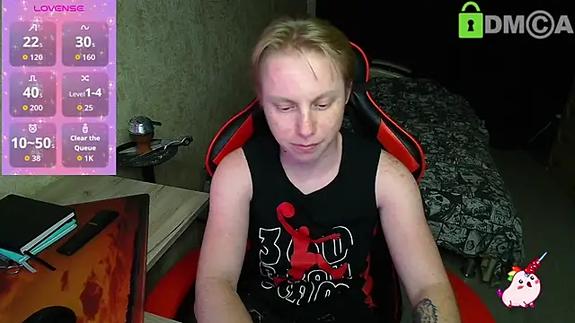 Alexis Gordon online show from September 22, 9:43 pm