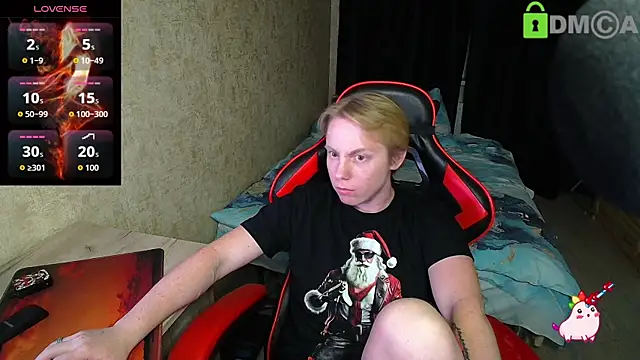 Alexis Gordon online show from October 30, 8:17 pm