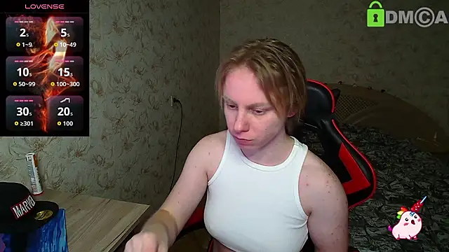 Alexis Gordon online show from February 14, 9:48 pm