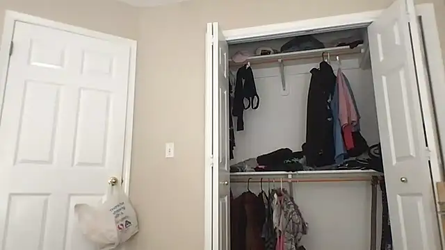 Snapshot of kittycatkendra chatting on September 23, 11:56 pm kittycatkendra online show from September 23, 11:56 pm