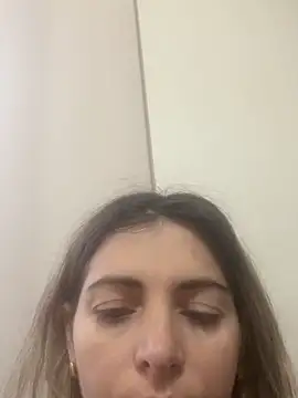 Hottalicia2 online show from December 20, 8:50 am