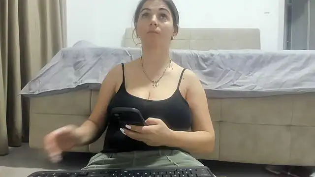 Hottalicia2 online show from February 25, 4:29 pm