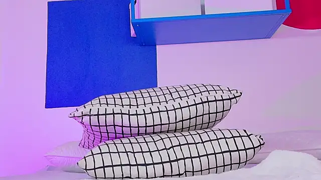 Snapshot of CristalCornner_ chatting on November 22, 7:46 pm CristalCornner online show from November 22, 7:46 pm