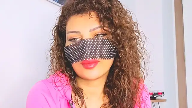 Turkish Latina online show from May 28, 10:43 am