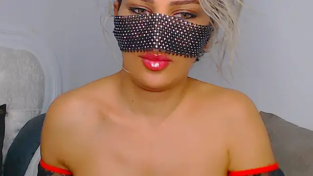 Snapshot of Turkish_Latina chatting on January 14, 1:04 am Turkish Latina online show from January 14, 1:04 am
