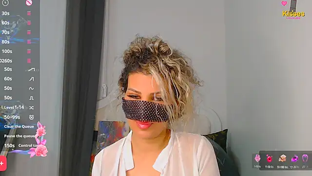 Snapshot of Turkish_Latina chatting on January 25, 11:22 pm Turkish Latina online show from January 25, 11:22 pm