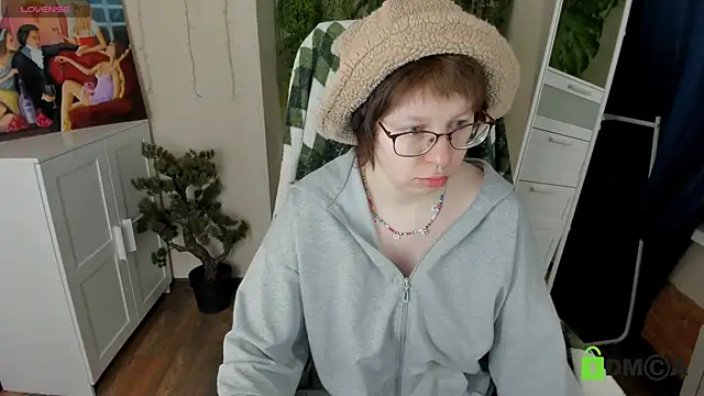 Melissa Wells online show from February 14, 3:45 pm