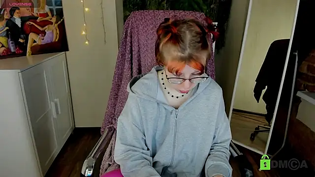 Melissa Wells online show from November 14, 3:37 pm