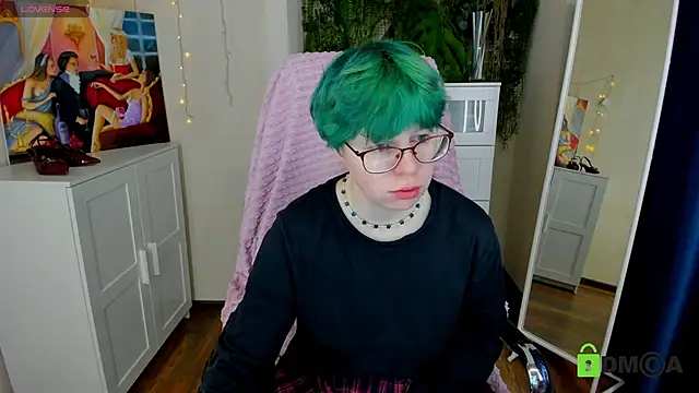Snapshot of Melissa_Wells chatting on February 28, 8:39 pm Melissa Wells online show from February 28, 8:39 pm
