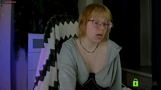 Melissa Wells online show from April 16, 9:39 pm