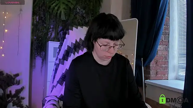 Melissa Wells online show from May 25, 6:01 am