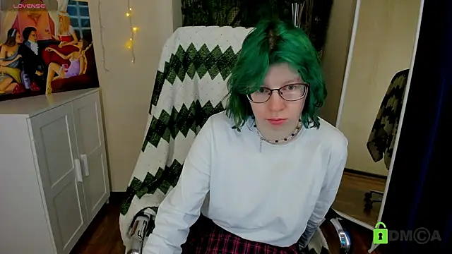 Snapshot of Melissa_Wells chatting on February 13, 9:38 pm Melissa Wells online show from February 13, 9:38 pm