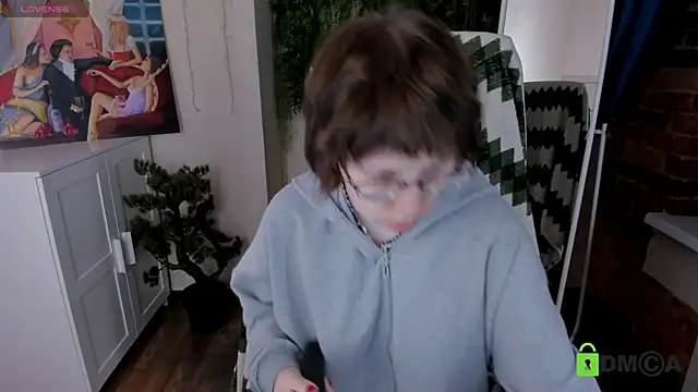 Melissa Wells online show from February 24, 9:37 pm