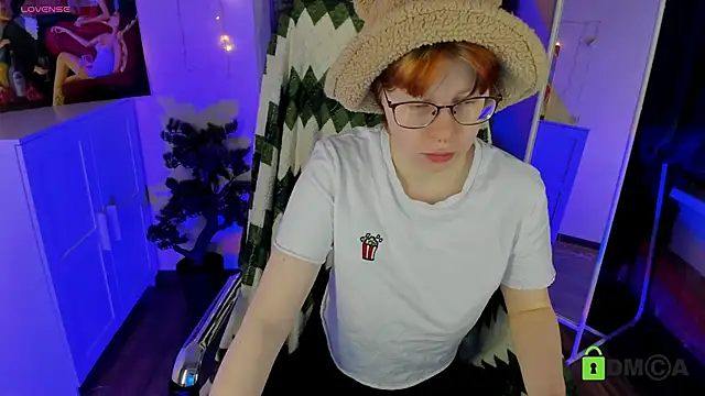 Melissa Wells online show from November 28, 9:04 pm