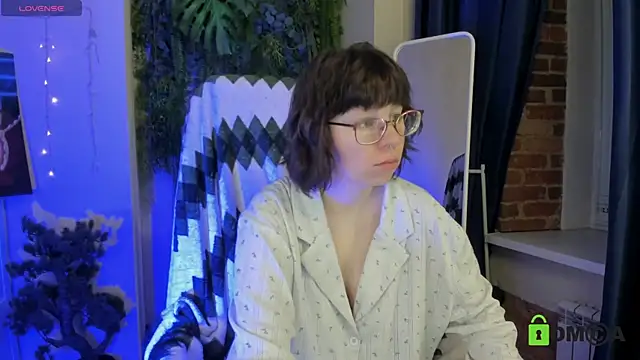 Melissa Wells online show from June 25, 8:47 pm