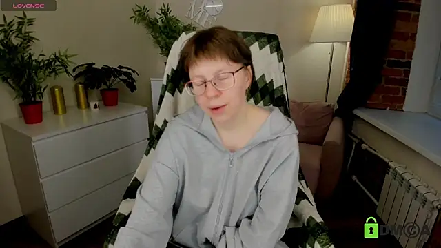 Melissa Wells online show from March 3, 3:19 pm